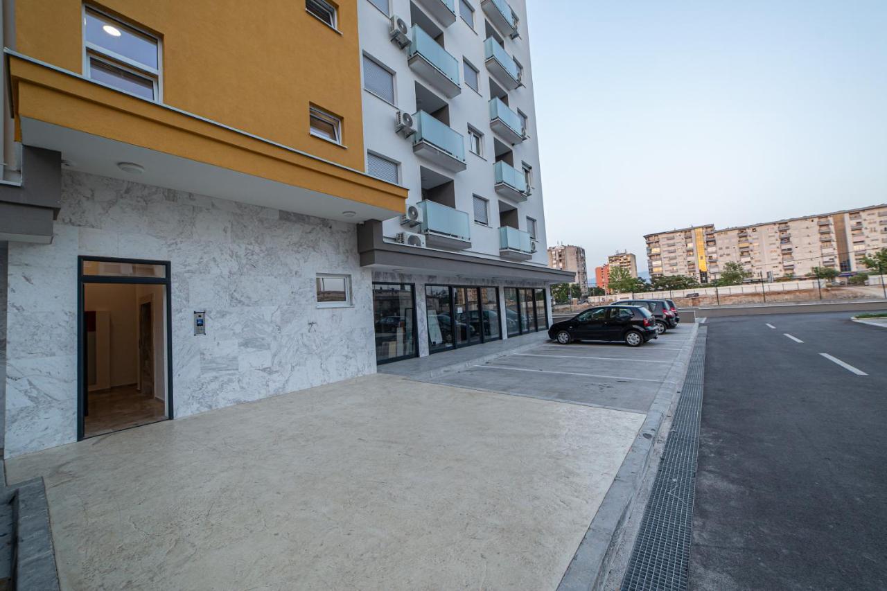 Apartman Miss T Apartment Подгорица Екстериор снимка