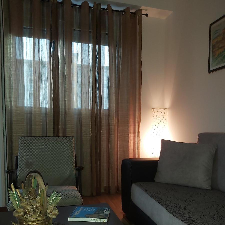 Apartman Miss T Apartment Подгорица Екстериор снимка