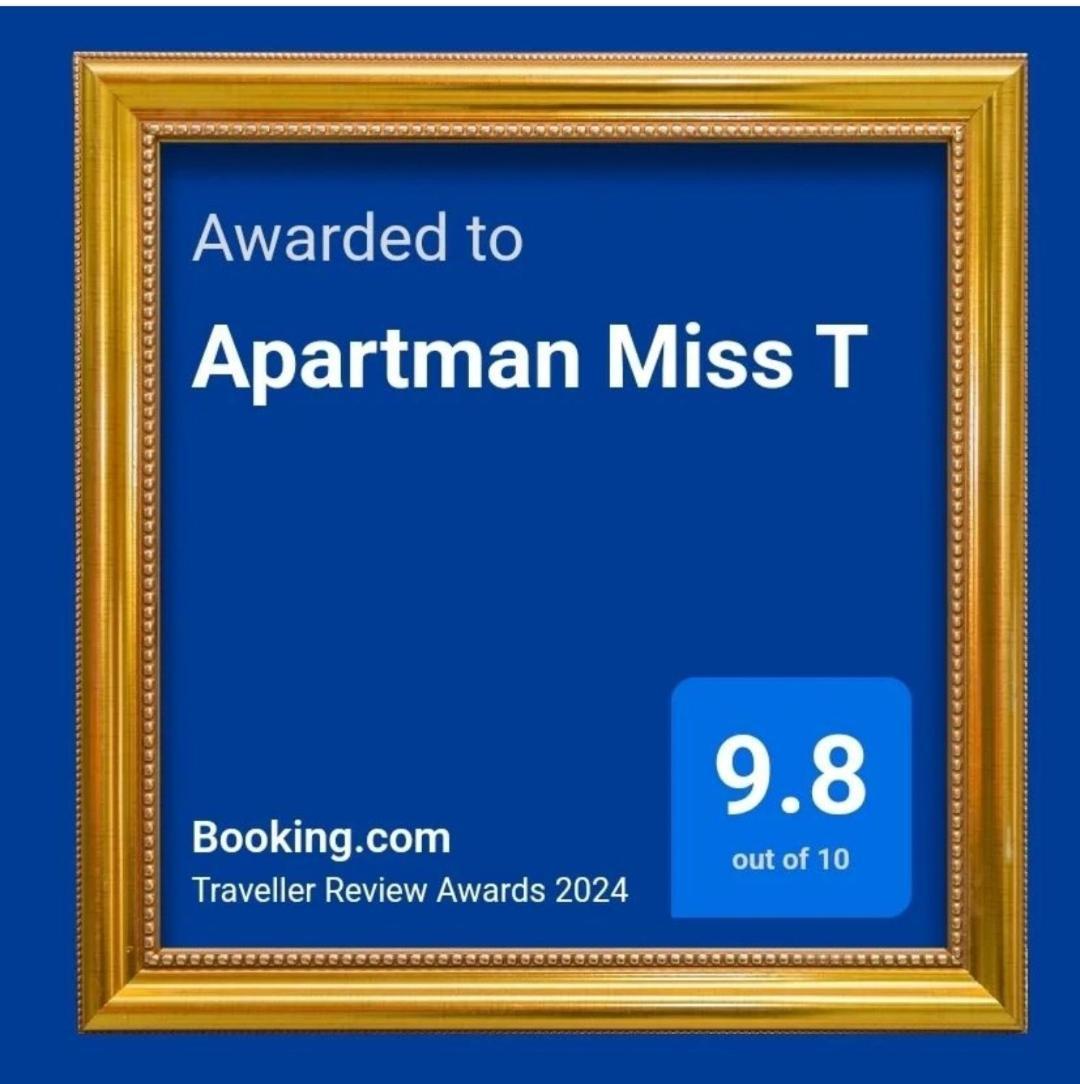 Apartman Miss T Apartment Подгорица Екстериор снимка